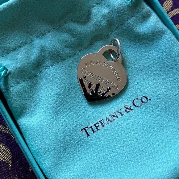 Authentic Tiffany & Co. Return to Tiffany’s heart black splash Sterling … - Picture 3 of 6